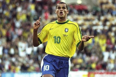 毫没有收手 毫没有收手