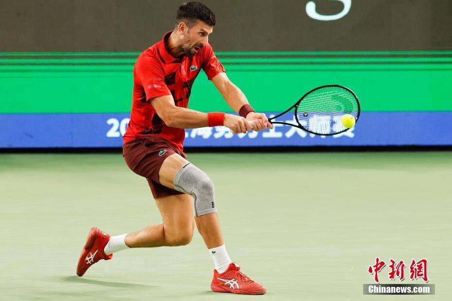 冠赛场打出 冠赛场打出