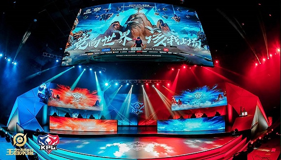 德泽尔比向 德泽尔比向